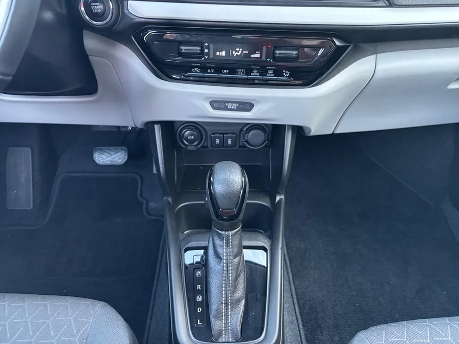 Suzuki Swift 1.2 Select Smart Hybrid | Automaat | ACC | Stoel Verw | Carplay | Camera |
