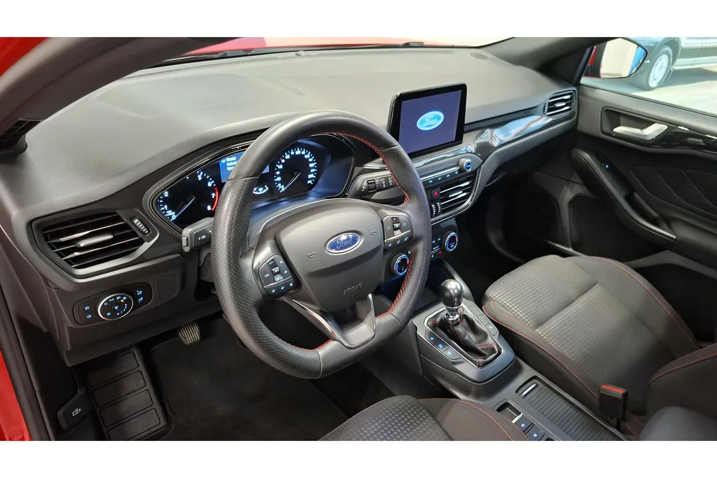 Ford Focus Wagon 1.0 EcoBoost 125PK Hybrid ST Line Business | Winter Pack | Achteruitrij camera | NL Auto |