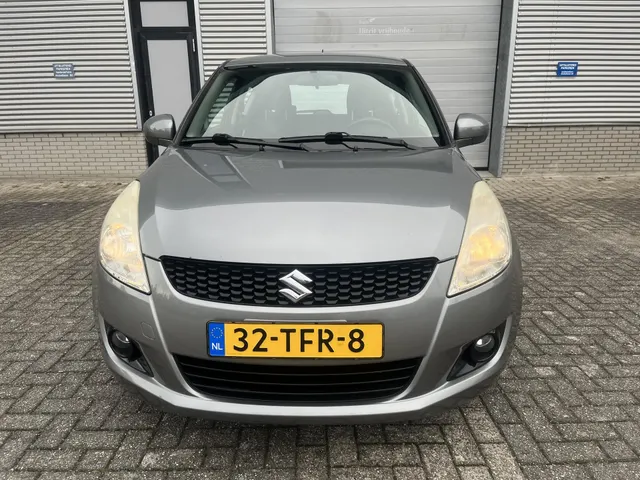 Suzuki Swift 1.2 Exclusive EASSS Meest Luxe uitvoering| Dealer onderhouden|1 jaar garantie!!!| Rijklaarprijs