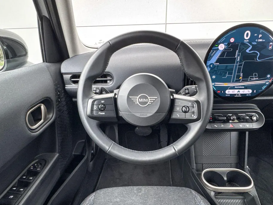 MINI Cooper 5-deurs Cooper C Essential
