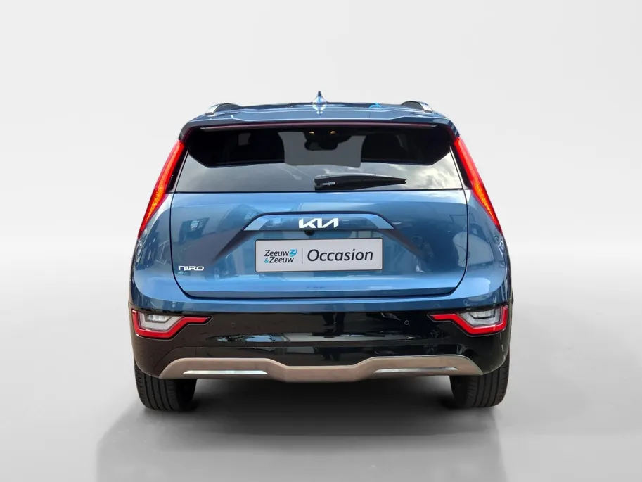 Kia Niro EV Edition Advanced 64.8 kWh Accu 100% | 1e Eigenaar | Dealer onderhouden | Cruise Control Adaptief | Stoelverwarming | Camera | Apple Carplay & Android Auto | Leder | Fabrieksgarantie t/m 28-3-2031 + 3x 1 jaar* | NAP