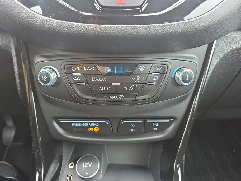 Ford B-MAX 1.0 EcoBoost Titanium | 1e Eigenaar! | Navigatie | Cruise Control | Achteruitrijcamera | Bluetooth | Climate Control | Verwambare voorruit | 12 maanden garantie!