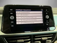 Volkswagen T-Roc 1.0TSI/115PK Life Edition · Apple/Android Car Play· Camera + Parkeersensoren · Keyless · 27-06-2028 of 100000km.