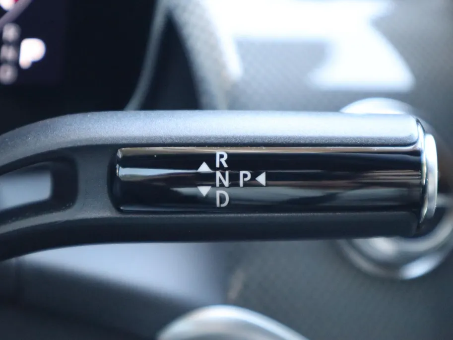 Mercedes-Benz GLC 300e 4MATIC Business Solution AMG l Keyless l Memory l Achteruitrij camera