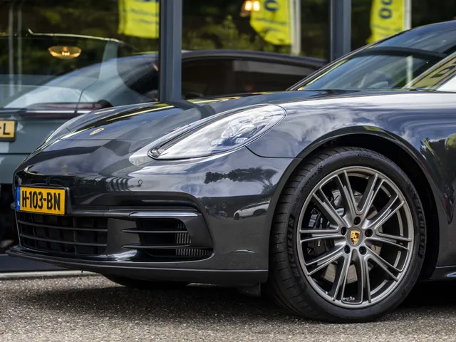 Porsche Panamera Sport Turismo Sport Chrono 2.9 4 E-Hybrid