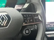 Renault Scénic E-Tech EV60 comfort range techno | 100% Elektrisch | 60 kWh Accu | Comfort Range | Techno Uitvoering | Tot ca. 430 km Actieradius (WLTP) | Google Navigatie | Adaptive Cruise Control | Achteruitrijcamera | Apple CarPlay & Android Auto | Snelladen | Warmtep
