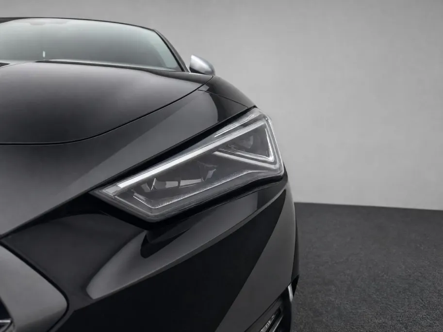 SEAT Leon FR Business 1.5 TSI eHybrid 204 PK Hatch. Technology pack | Matrix Led | Herwaardering!!