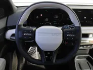Kia EV4 Fastback GT-PlusLine 81.4 kWh | Schuifdak | Stuur-/stoelverwarming + ventilatie | Camera rondom | Elek. stoelverstelling | Leer | HUD | LED | 19' LM |