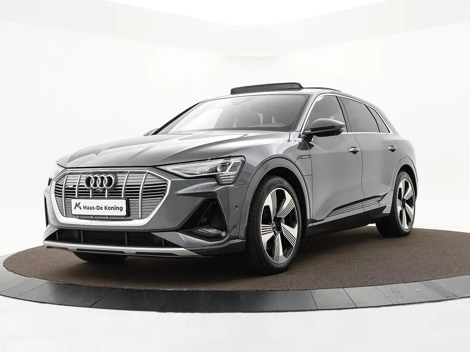 Audi e-tron 55 408pk Quattro S edition 95 kWh · SOH 95,6% · Panoramadak · 360 Camera · B&O Audio · Stoelverwarming · Luchtvering · 21'' Inch ·