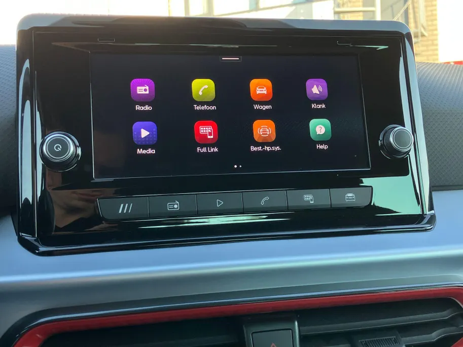 SEAT Arona 1.0EcoTSI 95PK FR · Apple/Android Car Play · Parkeersensoren · Cruise control · Garantie t/m 09-04-2025