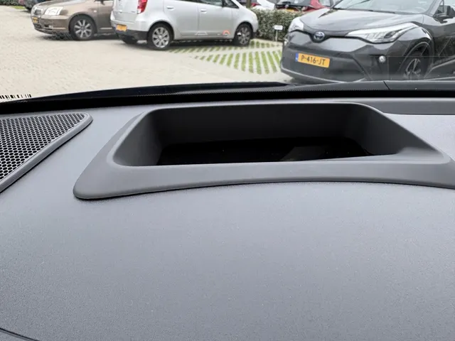 Toyota Yaris 1.5 Hyb. 130 Executive | Panoramadak | JBL | Blindspot