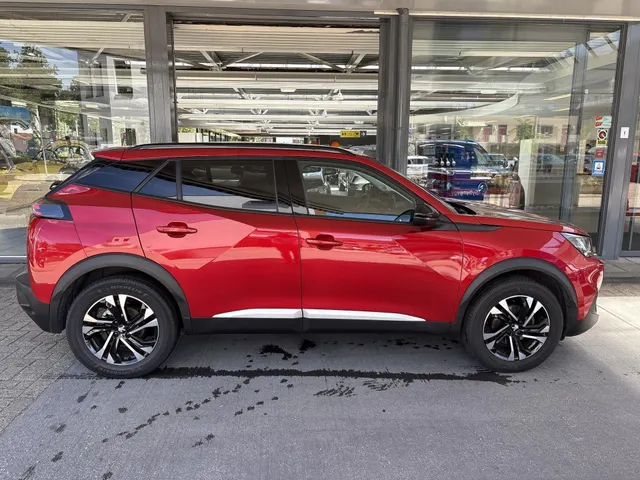 Peugeot 2008 1.2 PureTech Allure Pack