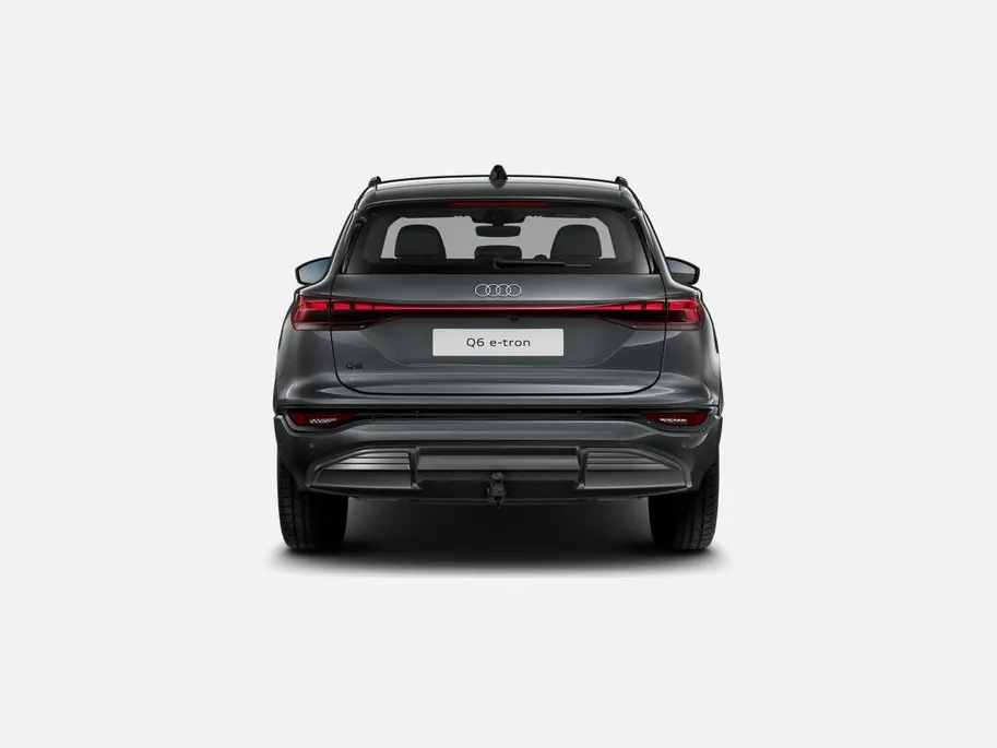 Audi Q6 e-tron Advanced edition 252 PK · Trekhaak, mechanisch draaibaar · Sportstoel zwart leder-kunstl.