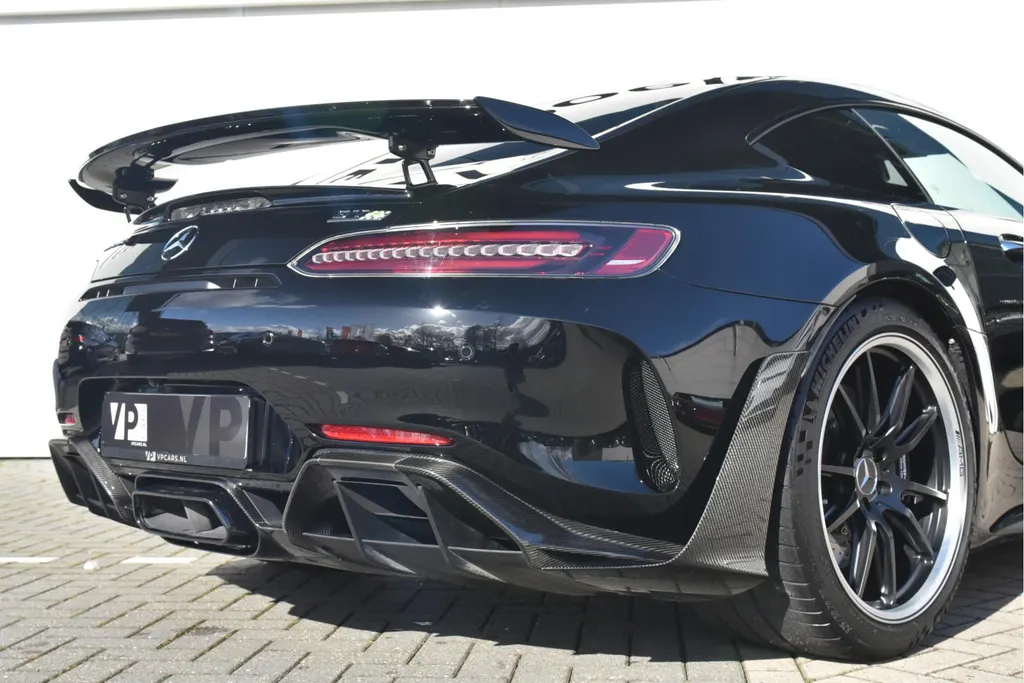 Mercedes-Benz AMG GT R Pro 1/ 750