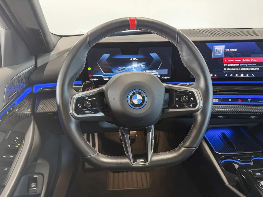 BMW i5 Touring M60 xDrive 84 kWh