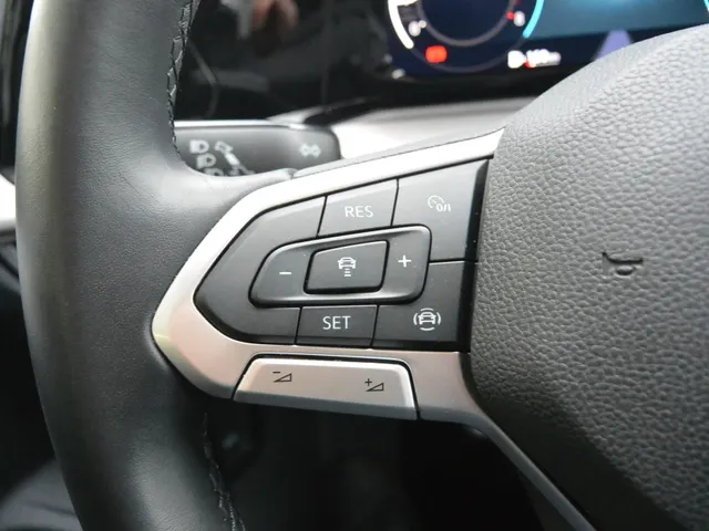 Volkswagen Golf Variant TSI 110pk Life Business