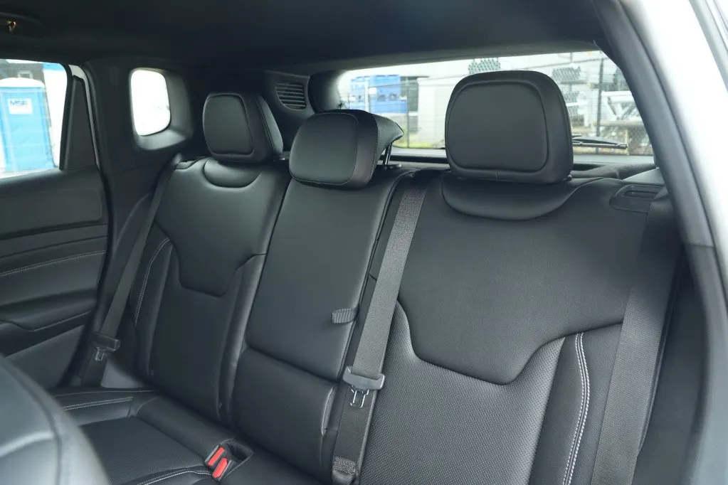 Jeep Compass 4xe 240 PK Hybrid S | Leder | Pano | Navi | Winter | Cam | 19' VERKOCHT