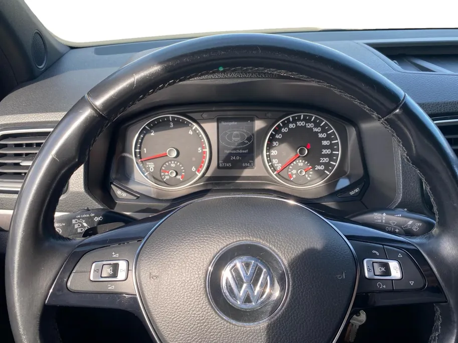 Volkswagen Amarok 3.0 TDI 4Motion Plus Cab Dark Label | Automaat | Trekhaak | Camera | Apple Carplay/Android Auto | Stoelverwarming | Cruise Control | Climate Control | Navigatie