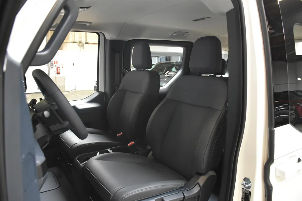 Kia PV5 Passenger 51.5 kWh Essential