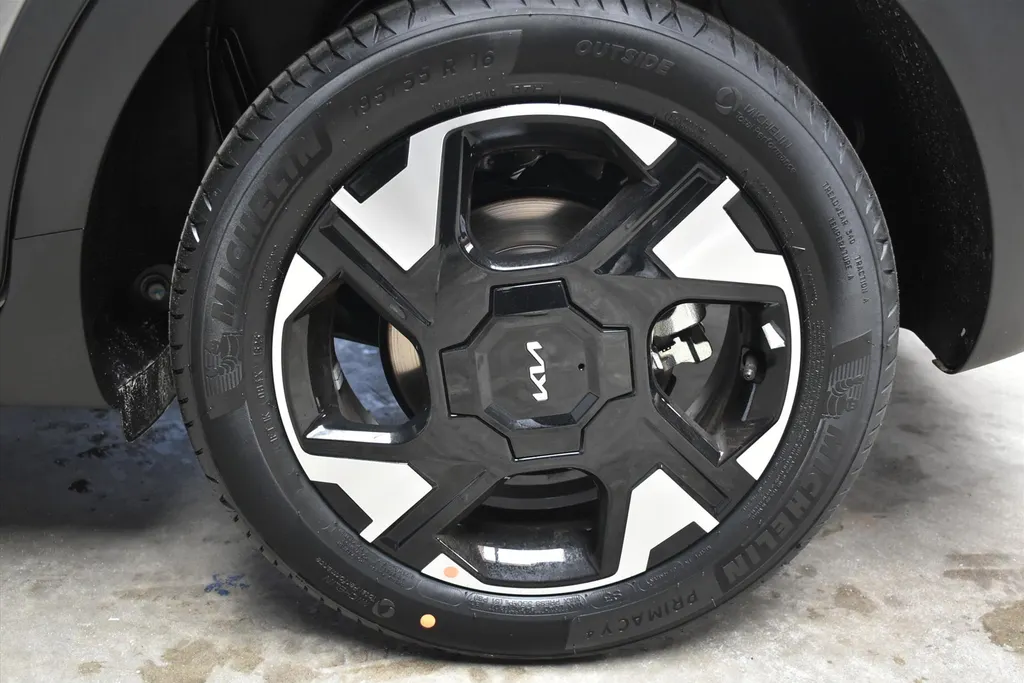 Kia Stonic 1.0 T-GDi MHEV 100pk DCT7 DynamicPlusLine