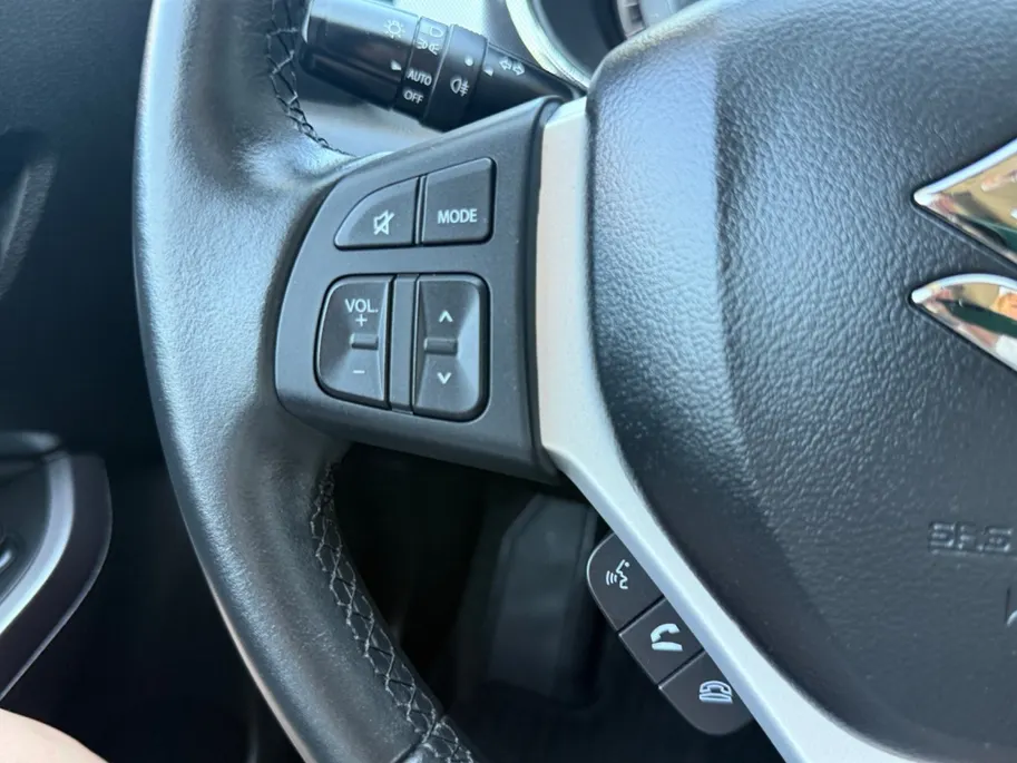 Suzuki Vitara 1.4 Boosterjet Style Smart hybrid | Panoramadak | Camera | Apple/android