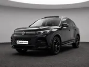 Volkswagen Tiguan 1.5 eHybrid 272pk DSG R-Line Business · Trekhaak · Panoramadak · Dodehoeksensoren · Apple/Android Car Play · Camera · Garantie t/m 23-08-2028 of 100.000km