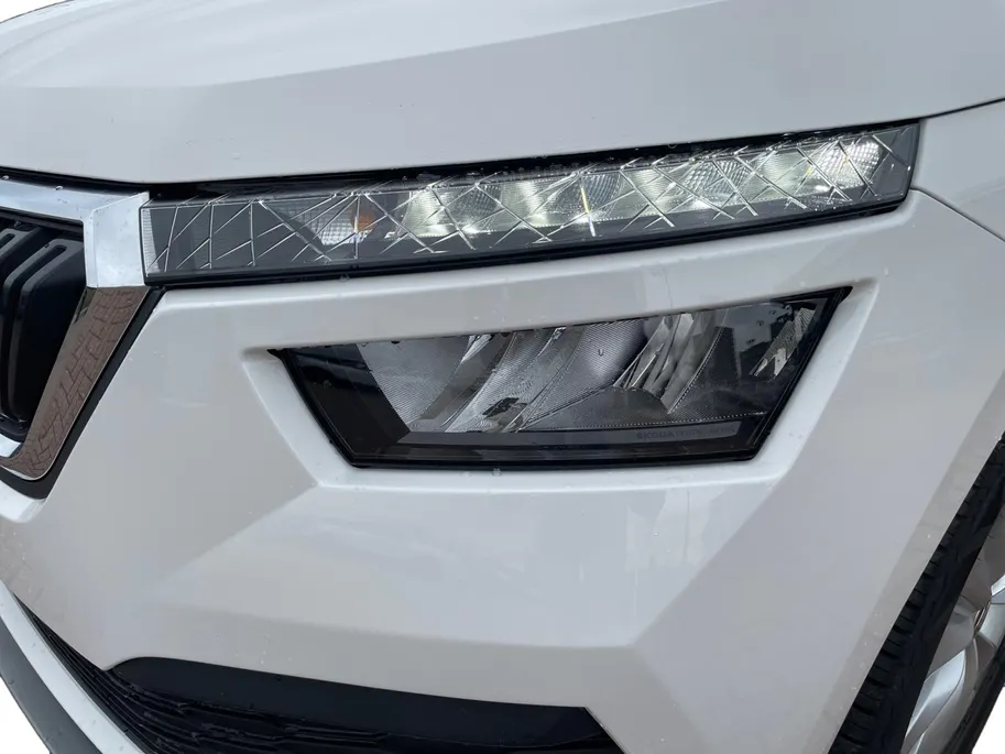 Škoda Kamiq 1.0 TSI Active *Navi via Carplay*Parkeersensoren*Cruise Control*Airco*LM.Velgen*Leuke auto!