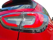 Ford Puma 1.0 EcoBoost Hybrid Titanium | NL-Auto | 1e Eigenaar | Comfortpack | Driver assistancepack | Afneembare trekhaak | Climate Control | Adaptive Cruisecontrol | Camera | 17' Lichtmetaal | Dodehoekdetectie |