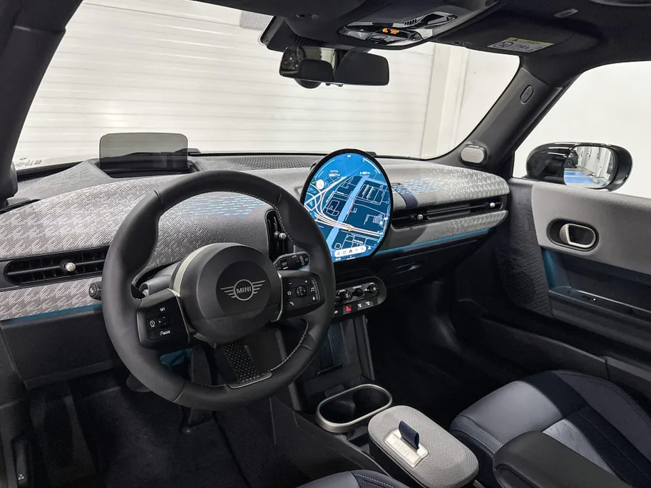 MINI Cooper 3-deurs C Favoured M