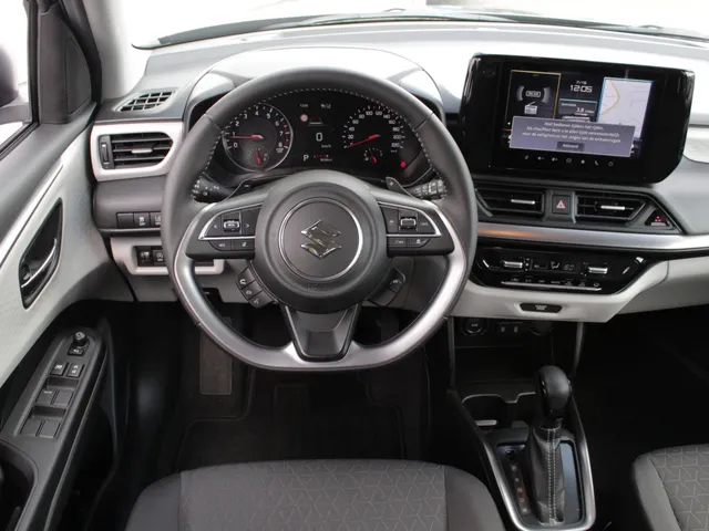 Suzuki Swift 1.2 Style Smart Hybrid Automaat | Navi | Adap. Cruise | Camera | Lm-Velgen