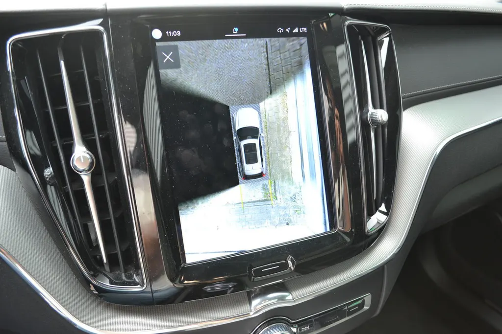 Volvo XC60 2.0 T8 PLUG-IN HYBRID AWD ULTIMATE