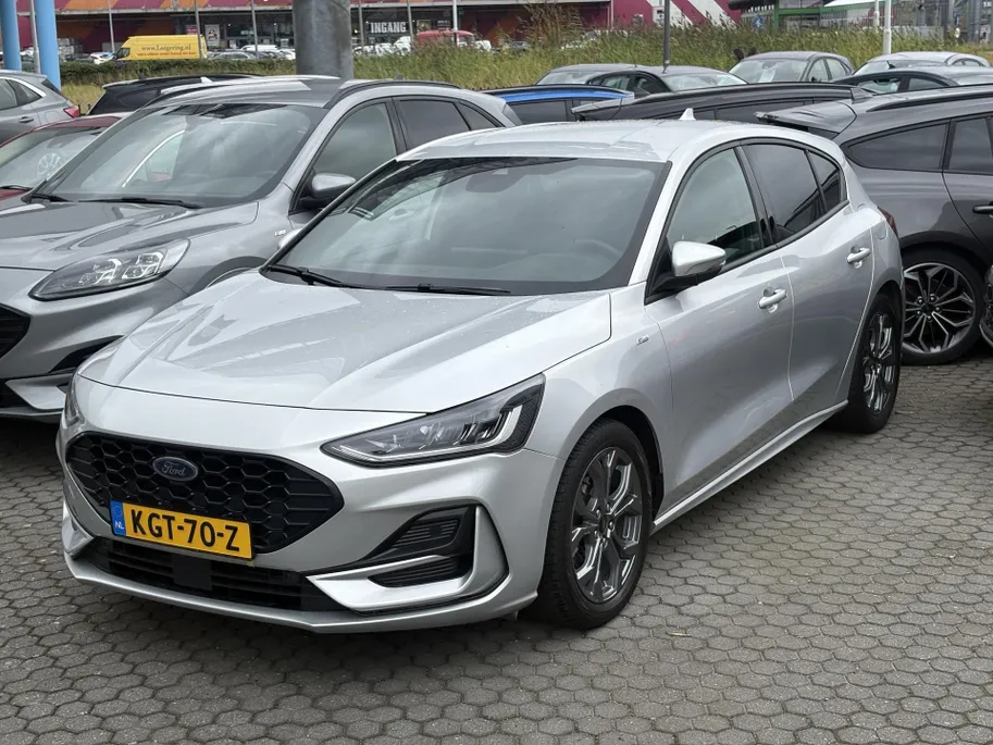 Ford Focus 1.0 EcoBoost Hybrid ST Line Hatchback | Winter Pack | Groot Scherm | Android Auto Apple Carplay