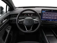 Volkswagen ID.7 Pro Limited Edition 77 kWh accu 286 PK · Draadloze telefoonlader · 360 camera · verwarmde voorstoelen · Voorraad OUTLET · Prijs is inclusief inruilpremie ·