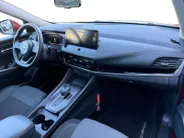 Nissan QASHQAI 1.3 MHEV Xtronic N-Connecta 158PK AUTOMAAT | Apple Carplay & Android Auto| Climate Controle | 4 seizoen banden | Metallic lak | Lichtmetalen velgen | Navigatie | Panoramadak | Dakrails | Dealer onderhouden | 1ste eigenaar