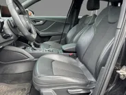 Audi Q2 35 TFSI CoD 150pk S line Edition · Trekhaak · Adaptive Cruise Control · Afgevlakt stuurwiel · Elek. inklap. buitenspiegels · Navigatie · Clima · Parkeersensoren V+A ·