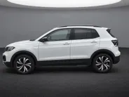 Volkswagen T-Cross 1.0 TSI 110pk DSG Life · Camera · Apple/Android Car Play · Afneembare Trekhaak · Virtual Cokcpit · Stoelverwarming ·