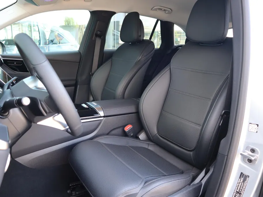 Mercedes-Benz GLC 300e 4MATIC Business Solution l Stoelverwarming l Achteruitrij camera l Leder
