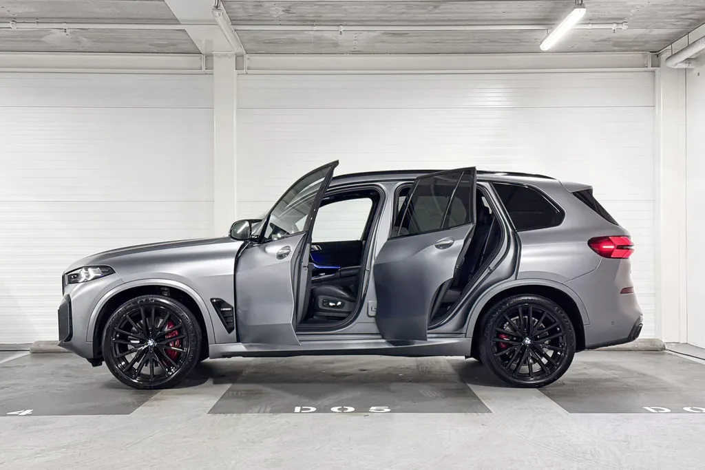 BMW X5 M60i xDrive