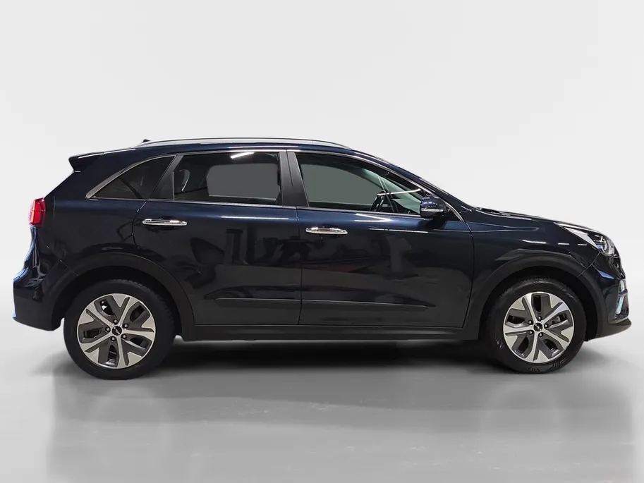 Kia e-Niro DynamicLine 64 kWh | 1e Eigenaar | Accu 99.4% | Trekhaak Afneembaar | Camera | Carplay & Android | Fabrieksgarantie | NAP