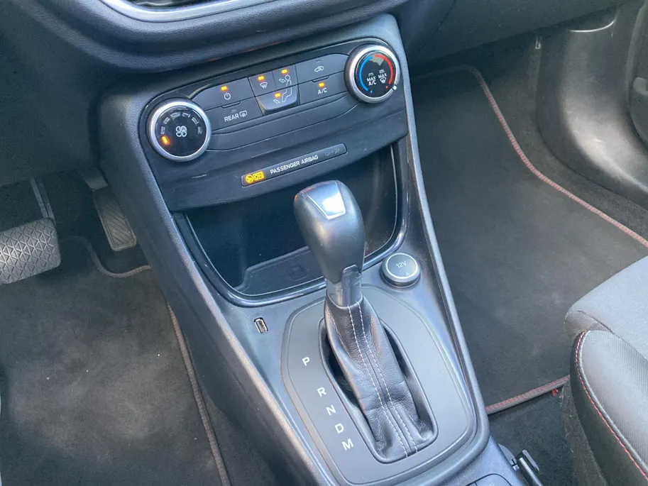 Ford Puma 1.0 EcoBoost Hybrid 125pk AUTOMAAT ST-line AppleCarplay/AndroidAuto-Navigatie-Panoramadak-stoelhoogteverstelling passagier