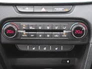 Kia Ceed Sportswagon 1.0 T-GDi MHEV Design Edition | Stuur-/stoelverwarming | Cruise adapt. | Camera | 16' LM | Elek. achterklep | JBL audio | LED |