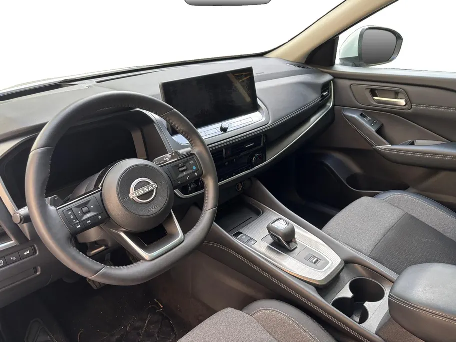 Nissan QASHQAI N-Connecta 158PK AUTOMAAT | Navigatie | Google Built-in | Adaptive Cruise Control | Climate Control | 360 camera | Parkeersensoren rondom | Lichtmetalen velgen | Panorama dak |