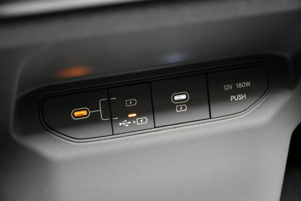 Kia EV3 81,4 kWh 204pk Plus Advanced STAAT IN BESTELLING