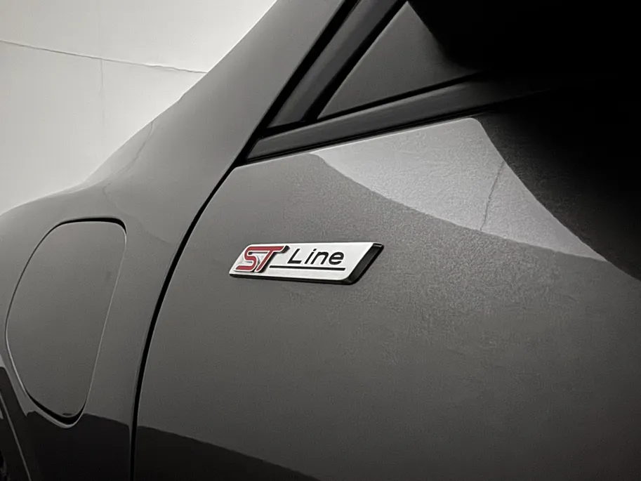 Ford Kuga 2.5 PHEV ST-Line | 225 pk | Winterpack |