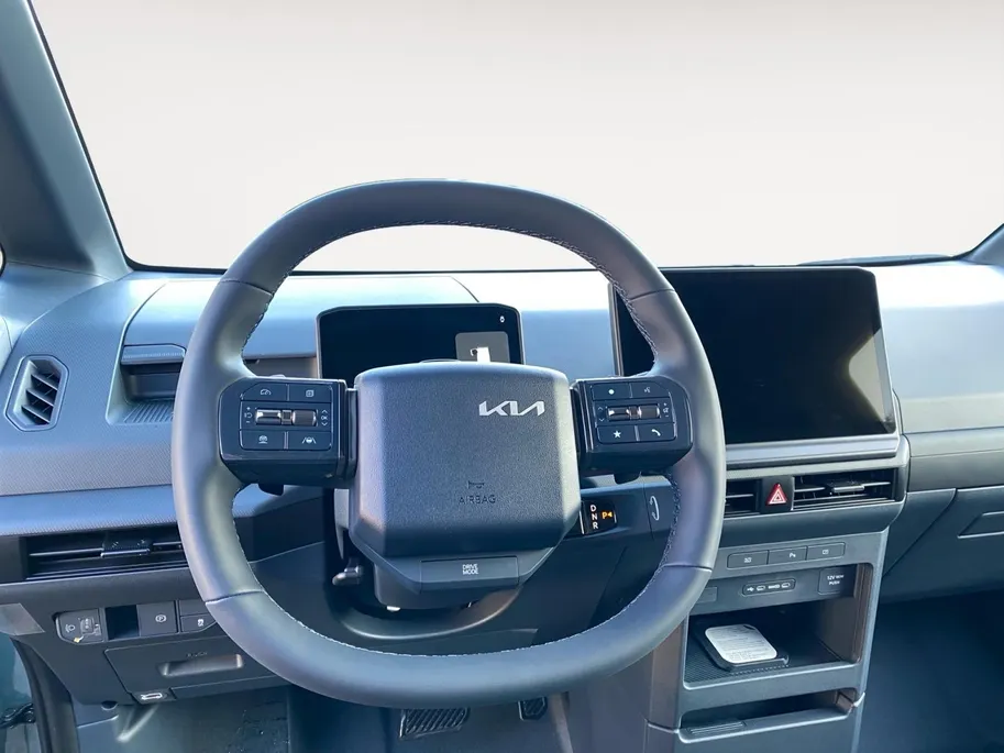 Kia PV5 L2H1 Elite Executive 51.5 kWh | Nieuw te bestellen! | 297 Km bereik |  Laadcapaciteit 4.4 m³ | 360° Camera | Verwarmd stuur