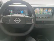 Nissan Leaf Evolve 52 kWh | WLTP 445km | Apple carplay & Android auto | 19inch LM Wielen | Climate contole | Glazen dak | V2L | Electrisch verstelbare stoelen| Bose audio | Head-up display |