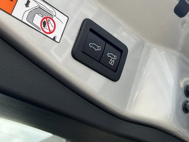Toyota C-HR 1.8 Hybrid 140 Executive