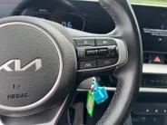 Kia Sportage 1.6 T-GDi MHEV DynamicLine | Navi | Camera | Cruise Control | Stoel-/Stuurverwarming | LM Velgen | Apple Carplay | Android Auto