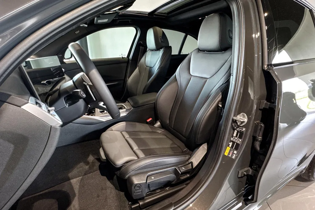 BMW 3 Serie Sedan 330e M Sport Edition