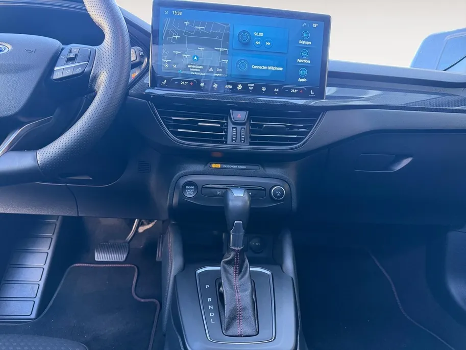 Ford Focus Wagon 1.0 EcoBoost Hybrid ST Line X B&O Audio | Stoel, stuur en voorruitverwarming | Panoramadak